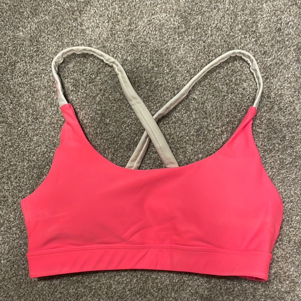 White fox boutique sports bra